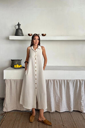 KETEN ÖNDEN DÜĞELİ KOLSUZ GÖLEK YAKA ELBİSE  Beyaz