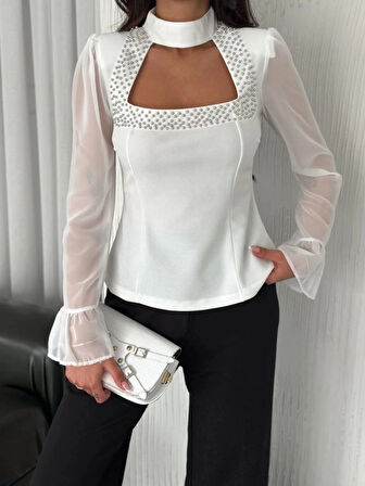 Kolları Şifon Göğüste İnci Boncuk Detaylı Bluz  Beyaz