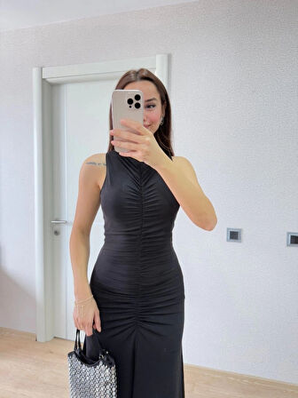 Kolsuz Büzgülü Uzun Elbise  iyah