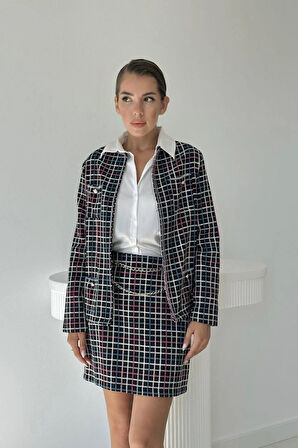 iyah Önü Açık Ceket Ve Eteği Zincirli Takım