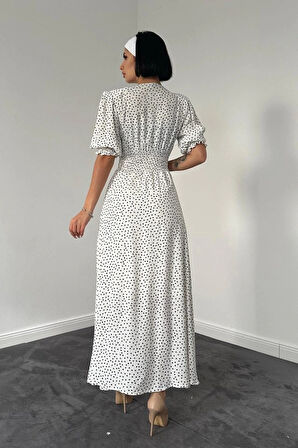 Beyaz Arka Ve Bel Ucu Gipeli Elbise