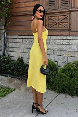 Göğsü Aksesuarlı Önü Yırtmaçlı Elbise 2899