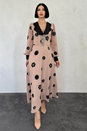 Vizon Yaka Nakışlı Elbise