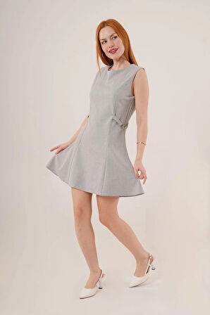 Yanları Zincir Detaylı ıfır Kol Gri Mini Elbise