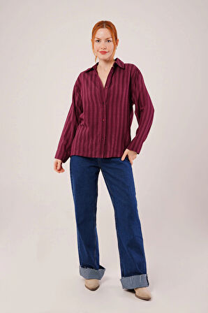 Düğmeli Ve Çizgi Detaylı Bordo Gömlek