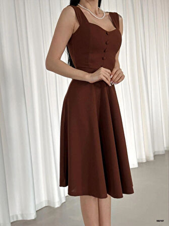 Kadın Krep Kumaş Askılı Kalp Yaka Düğme Detay idi Boy Elbise