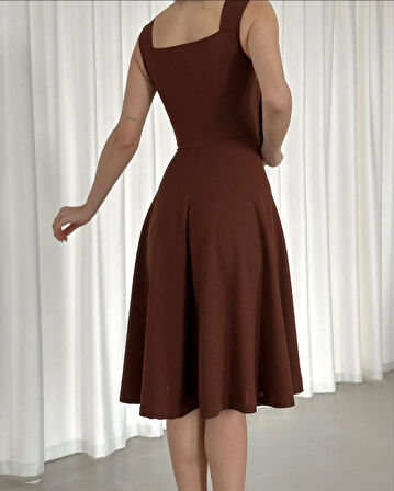 Kadın Krep Kumaş Askılı Kalp Yaka Düğme Detay idi Boy Elbise