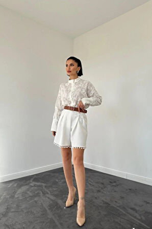 Ekru Dantelli Gömlek Ve Ponpolu Şort Takım