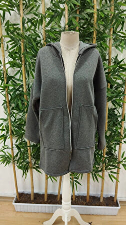 Kadın Uzun Kollu Kapşonlu Fermuar Detaylı Cepli Uzun üç Iplik Ceket