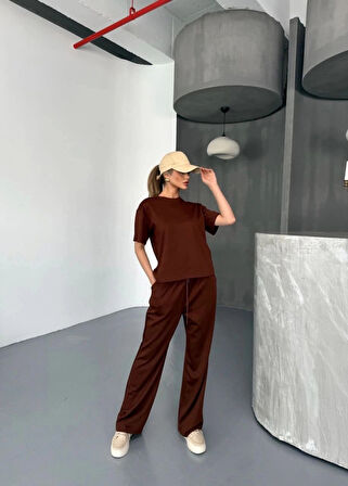 Osy odal Yumuşak Dokulu Kumaş Kısa Kollu Bluz Rahat Pantalon Ikili Takım Kahverengi