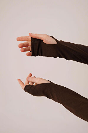 Kare Yaka Bluz Ve Yırtmaç Detaylı Etek İkili Kahverengi Takım