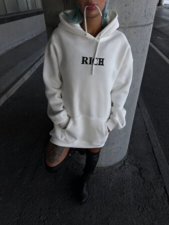 Uzun Kol Kapşonlu Göğüs Baskılı weathirt  Beyaz