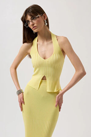 V Detay Dokulu Crop Bluz