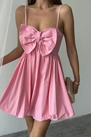 Pembe Önü Fiyonklu Askılı Elbise