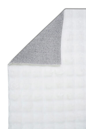 Apex Molecule Beyaz Peluş Post Halı