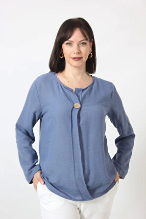 B-0173 KOLU APOLETLİ YAKASI DÜĞME AKSESUARLI GİZLİ PİLELİ KETEN KADIN BÜYÜK BEDEN İNDİGO BLUZ  