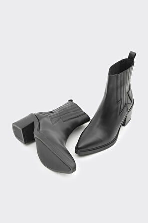 Kısa Topuklu Hakiki Deri Kadın Bot