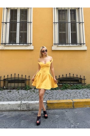 Kadın Pembe Düşük Omuzlu Mini Poplin Elbise YEL221712