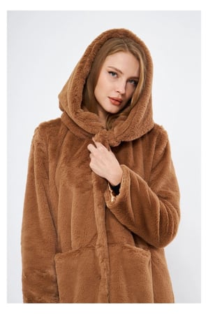 Kadın Taba Kapüşonlu Uzun Peluş Kürk AYR846