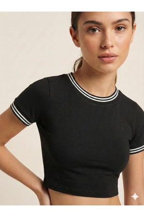 Kadın Siyah Çizgili Kaşkorse Crop Bluz NJ52