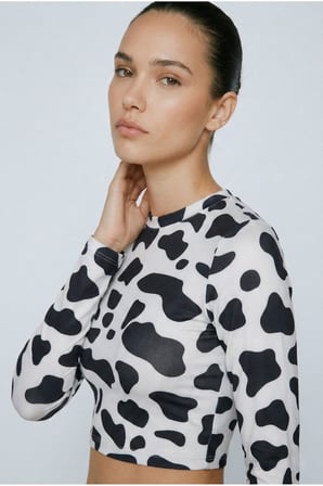 Kadın Beyaz-Siyah Bisiklet Yaka Desenli Crop Bluz NJ74