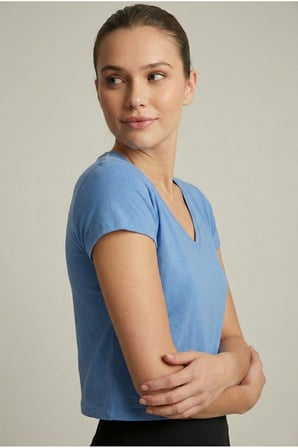Kadın Siyah V Yaka Crop Basic T-Shirt NJ78