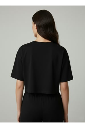 Kadın Siyah Bisiklet Yaka Crop Basic T-Shirt NJ79