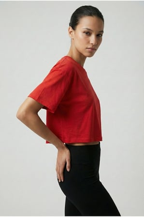 Kadın Siyah Bisiklet Yaka Crop Basic T-Shirt NJ79