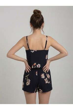 Kadın Siyah Çiçek Desenli Şortlu Pijama Takımı NJ93