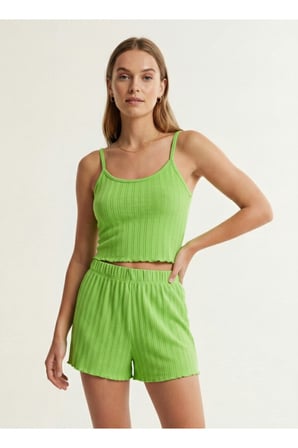 Kadın Ekru İp Askılı Beli Lastikli Şortlu Pijama Takımı NJ95