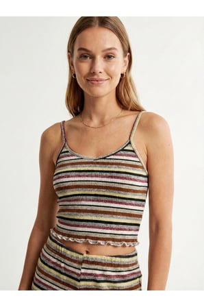 Kadın Ekru İp Askılı Beli Lastikli Şortlu Pijama Takımı NJ95
