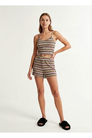 Kadın Ekru İp Askılı Beli Lastikli Şortlu Pijama Takımı NJ95