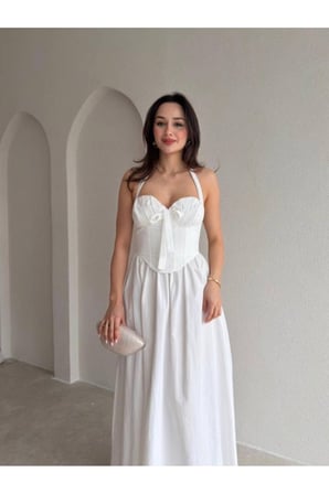 Kadın Beyaz Halter Yaka Korse Detaylı Maxi Elbise YEL221823