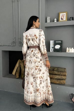 Kadın Beyaz-Acı Kahve Atlas Kumaş Düğme Detaylı Kemerli Maxi Elbise JEN2599