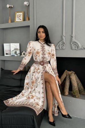 Kadın Beyaz-Acı Kahve Atlas Kumaş Düğme Detaylı Kemerli Maxi Elbise JEN2599