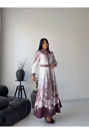 Kadın Beyaz-Bordo Atlas Kumaş Gömlek Yaka Etnik Desenli Kemerli Maxi Elbise JEN2648