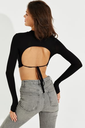 Kadın Beyaz-Siyah Sırtı Açık Zebra Desenli Crop Bluz APP1232
