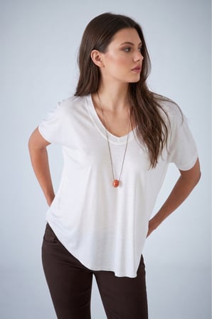 Kadın Ekru V Yaka Rahat T-Shirt APP1310