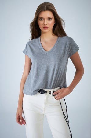 Kadın Beyaz V Yaka T-Shirt APP1311