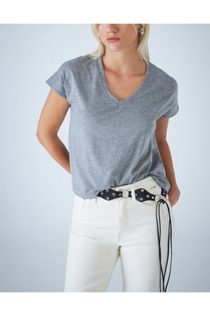 Kadın Beyaz V Yaka T-Shirt APP1311