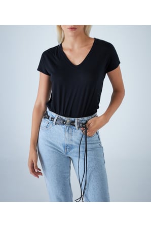 Kadın Beyaz V Yaka T-Shirt APP1311