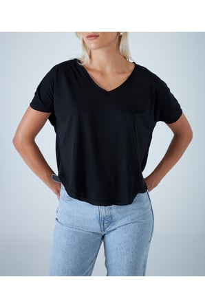 Kadın Siyah U Yaka Rahat T-Shirt APP1312
