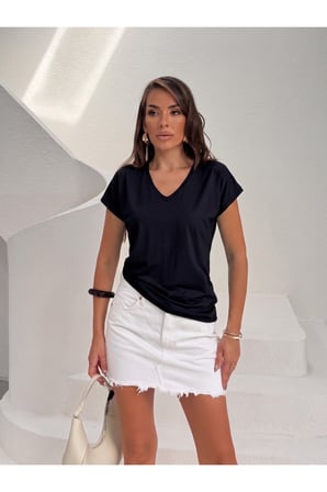 Kadın Lacivert V Yaka Dökümlü Basic T-Shirt NJ142