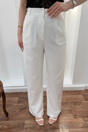 Kadın Beyaz Düğme Detaylı Bel Lastikli Palazzo Pantolon NJ164