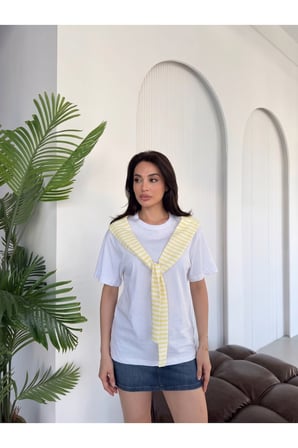Kadın Mavi-Beyaz Oversize Şal Detaylı T-Shirt ELT7248