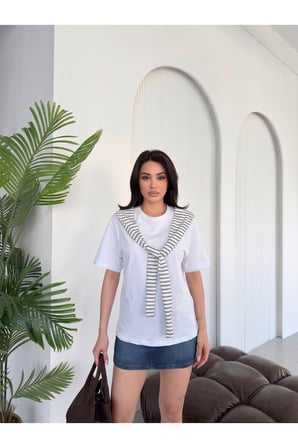 Kadın Mavi-Beyaz Oversize Şal Detaylı T-Shirt ELT7248