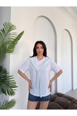 Kadın Mavi-Beyaz Oversize Şal Detaylı T-Shirt ELT7248