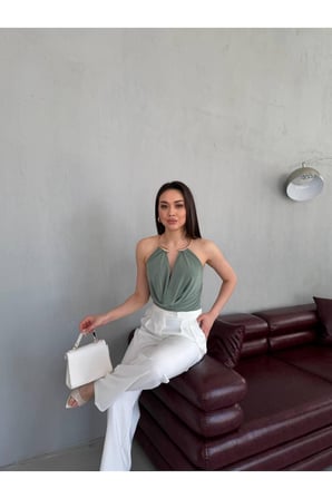 Kadın Pembe Aksesuarlı Degaje Yaka Bodysuit ELT302