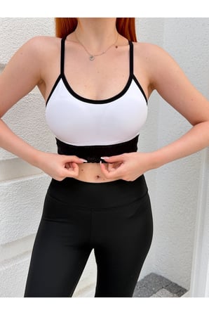 Kadın Beyaz Dantelli Göğüs Pedli Sırtı Çapraz Askılı Spor Crop Büstiyer KR5001