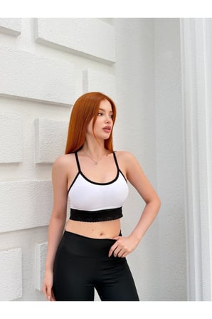 Kadın Beyaz Dantelli Göğüs Pedli Sırtı Çapraz Askılı Spor Crop Büstiyer KR5001